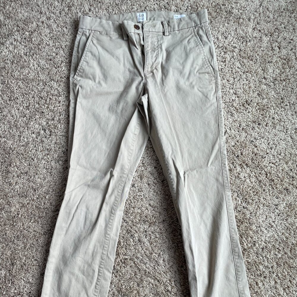 GAP Essential Khaki Slim Pants 29x30